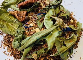 Thee laten bezorgen: Aardbei-peper-gember Bio 1310